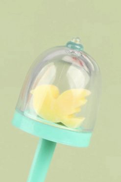 Vogeltjes en vlindertjes in stolp bento prikkers